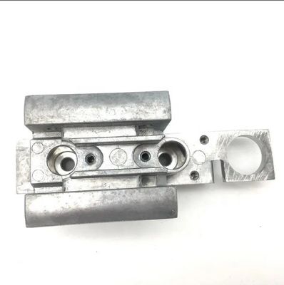 Distribuidor de fundição por gravidade de metal sob pressão de câmara quente